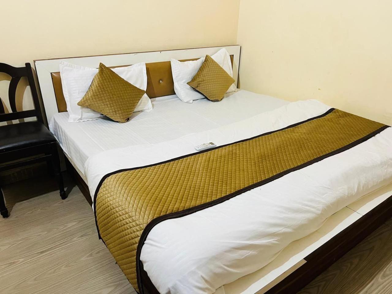 Hotel Shyam Sarover And Restaurant Ringas Extérieur photo