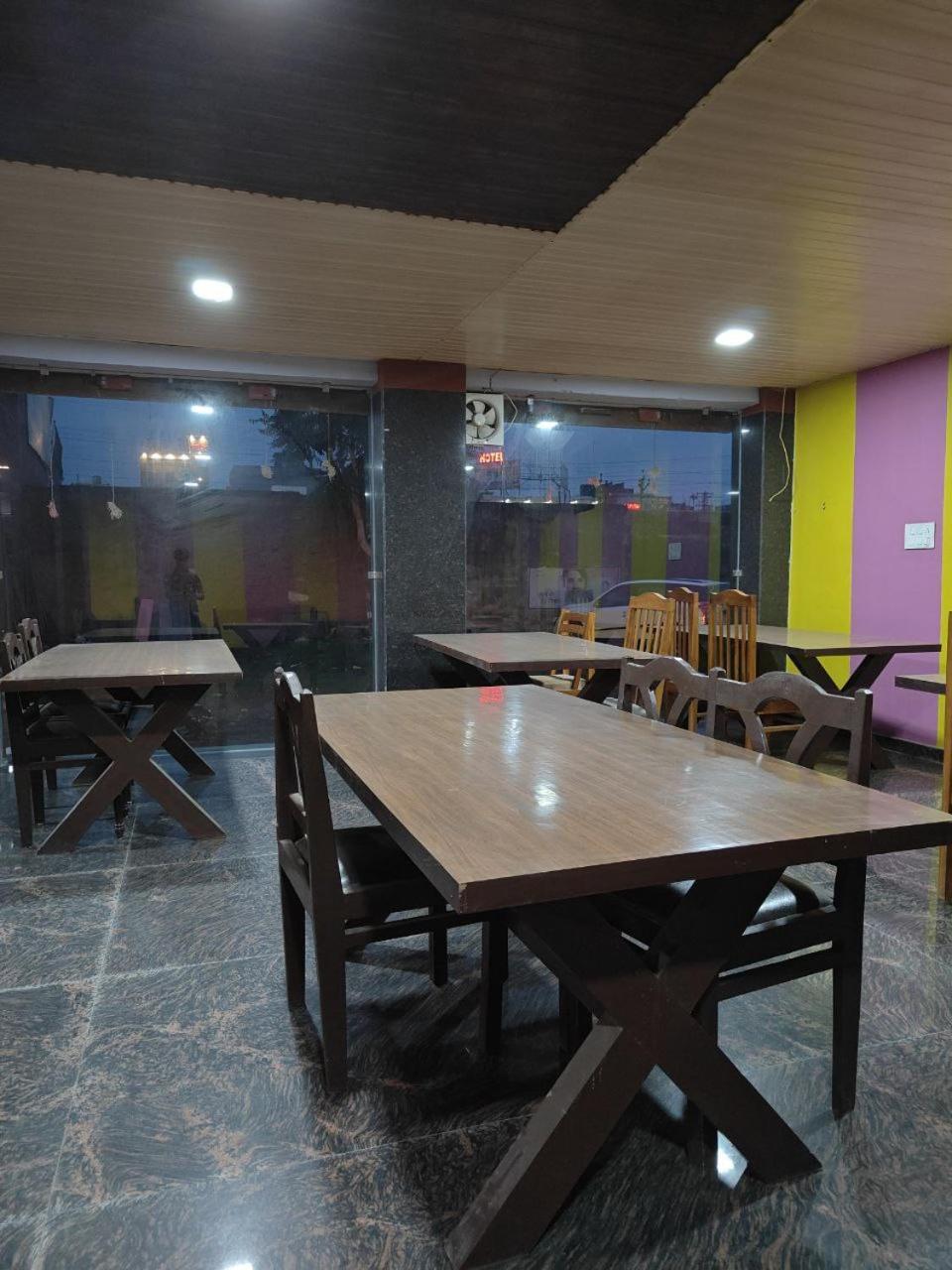 Hotel Shyam Sarover And Restaurant Ringas Extérieur photo